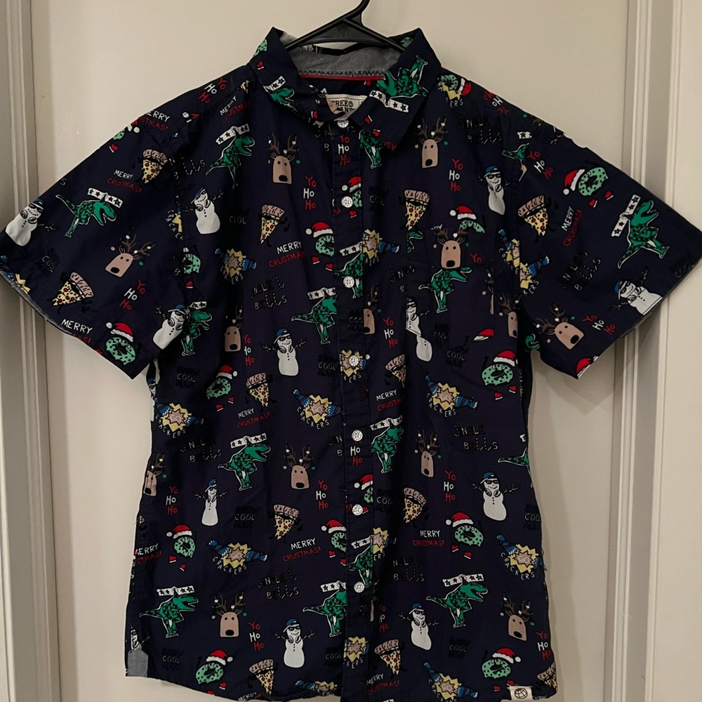 Free Planet Christmas shirt